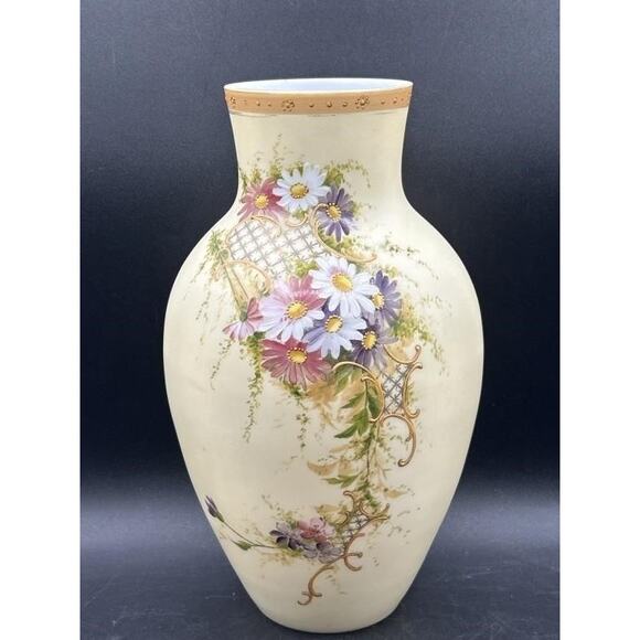 Works Superior Austria Porcelain Vase – Hand-Painted Florals & Gold Trim, 11.5″ - Picture 1 of 11